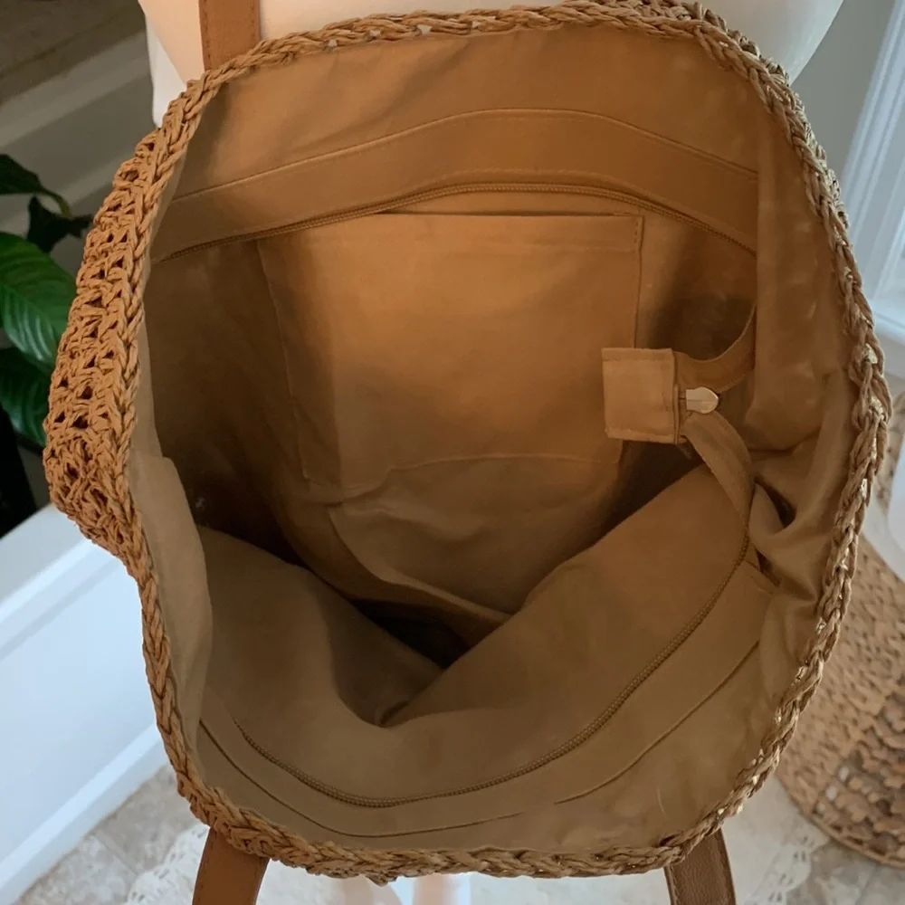 BRAND NEW! Camel color woven bag - Picture 3 of 4